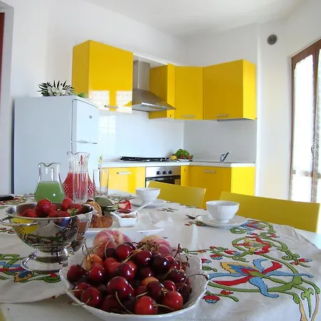 מלון דירות Acquamarina